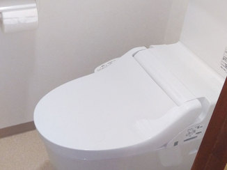 トイレリフォーム 安全に使用できるコンパクトで使いやすいトイレ
