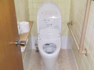 トイレリフォーム 和式から洋式へ、安全に使用できるトイレ