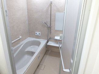 バスルームリフォーム 足を延ばせる広々バスルーム＆使いやすくなった洗面室